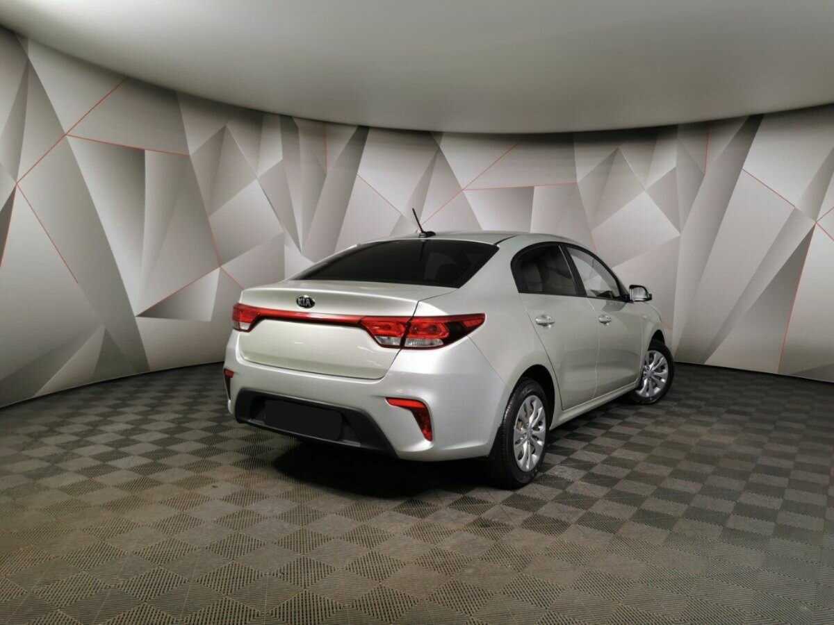 Kia Rio с пробегом — 2018 год. Фото: #1