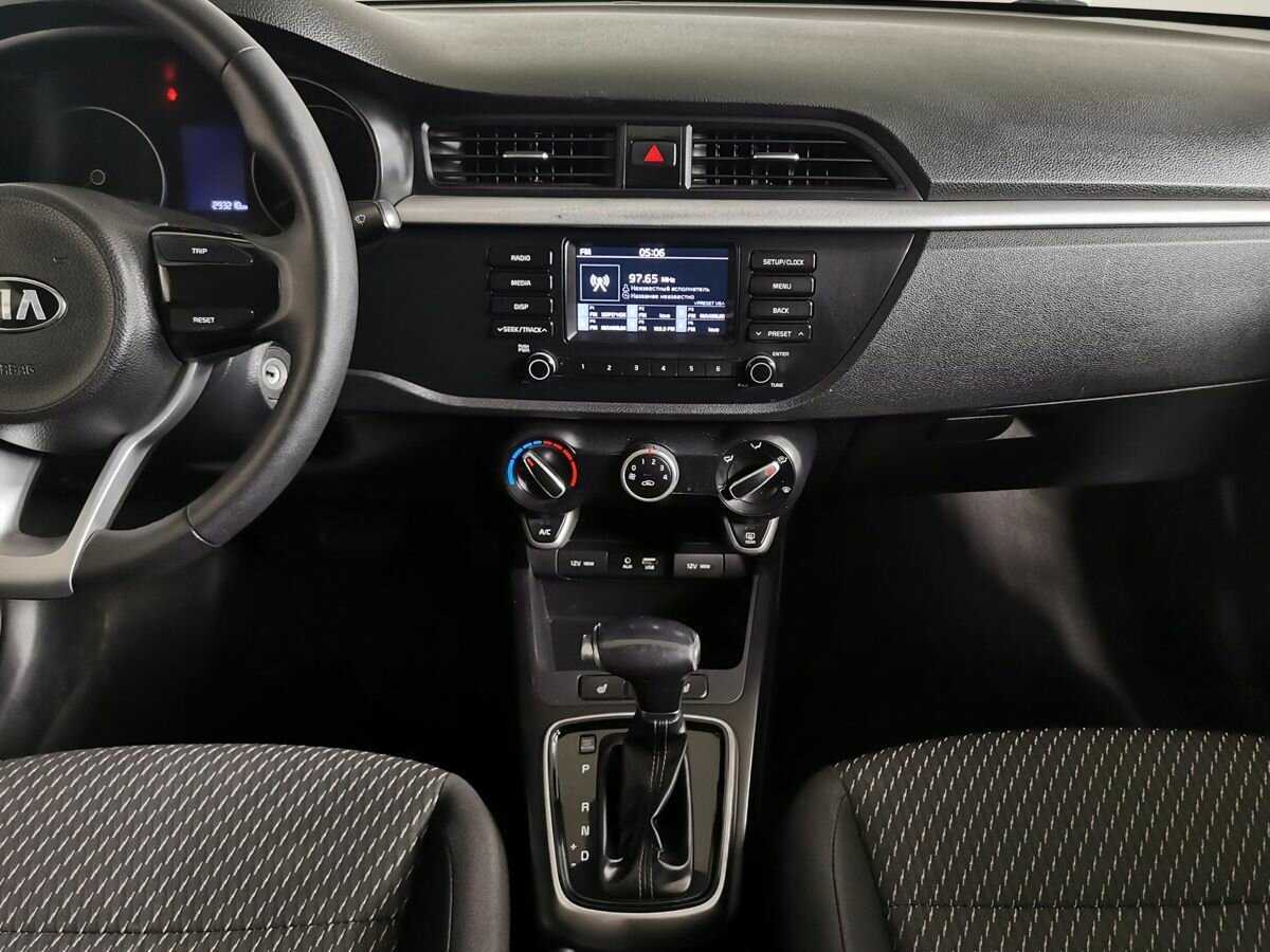Kia Rio с пробегом — 2018 год. Фото: #10