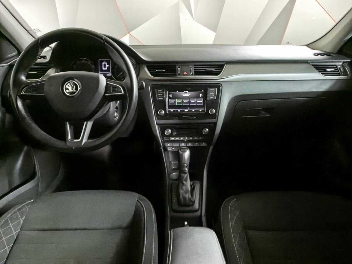 Skoda Rapid с пробегом — 2018 год. Фото: #9