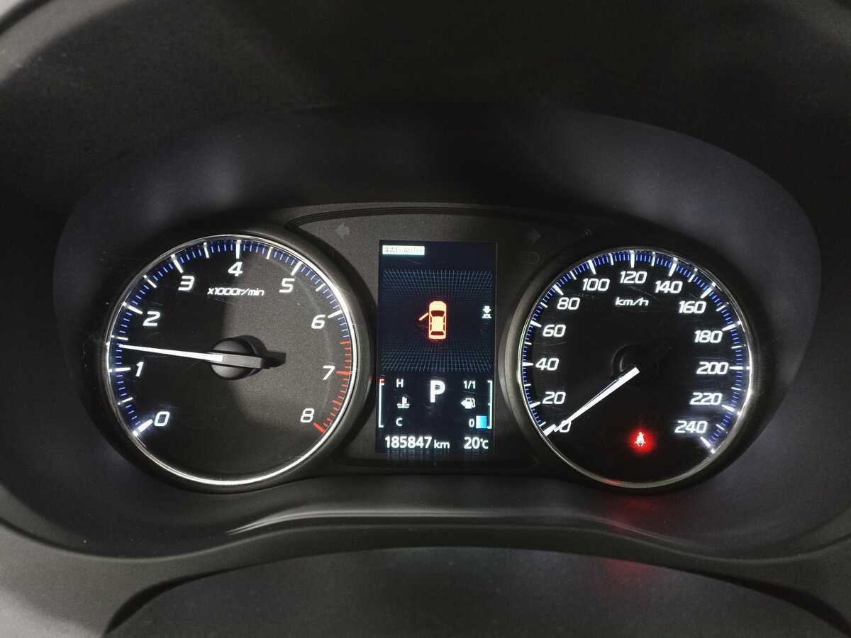 Mitsubishi Outlander с пробегом — 2014 год. Фото: #10