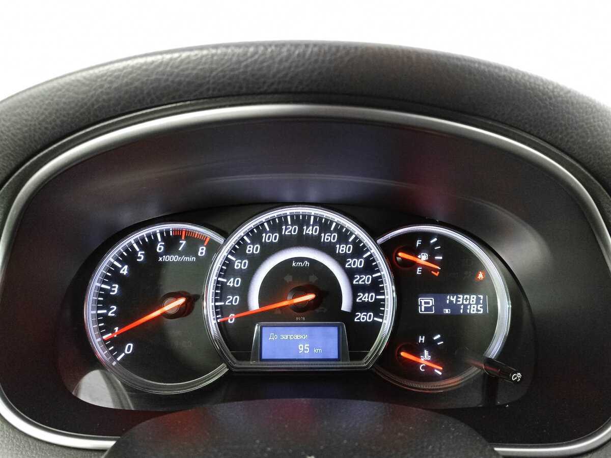 Nissan Teana с пробегом — 2013 год. Фото: #8