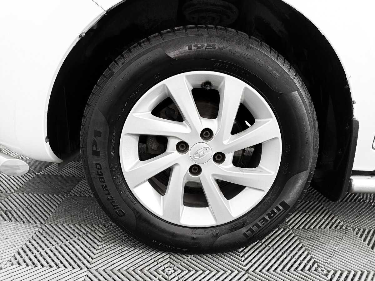 Lada (ВАЗ) XRAY с пробегом — 2017 год. Фото: #17