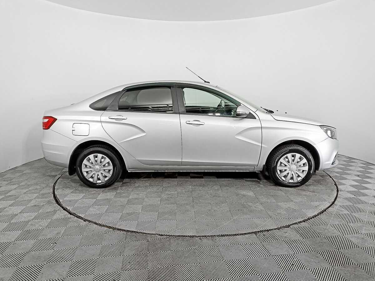 Lada (ВАЗ) Vesta с пробегом — 2017 год. Фото: #3