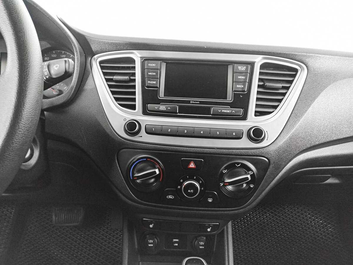 Hyundai Solaris с пробегом — 2021 год. Фото: #12