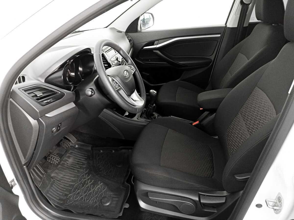 Lada (ВАЗ) Vesta с пробегом — 2021 год. Фото: #11