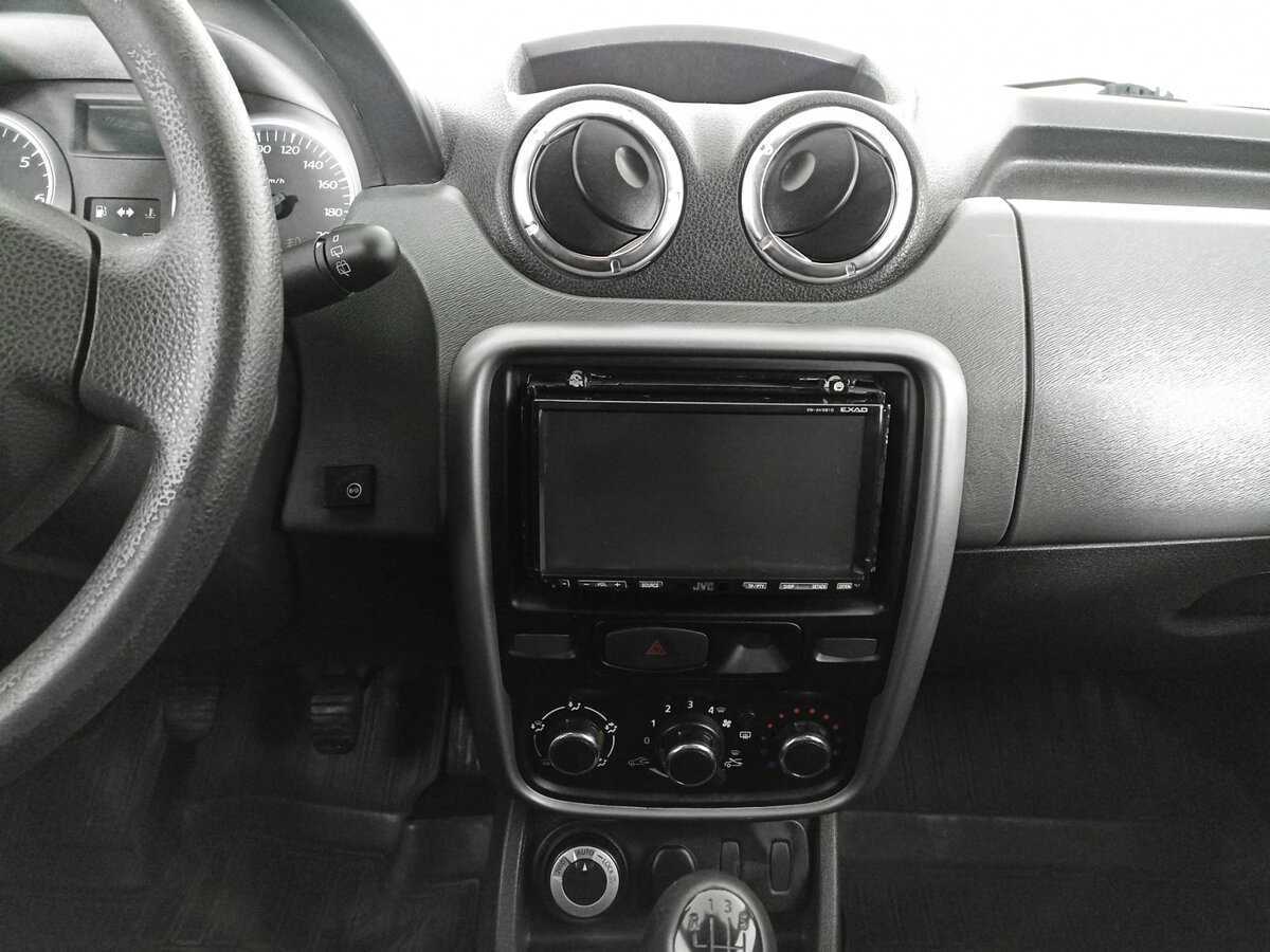Renault Duster с пробегом — 2014 год. Фото: #12