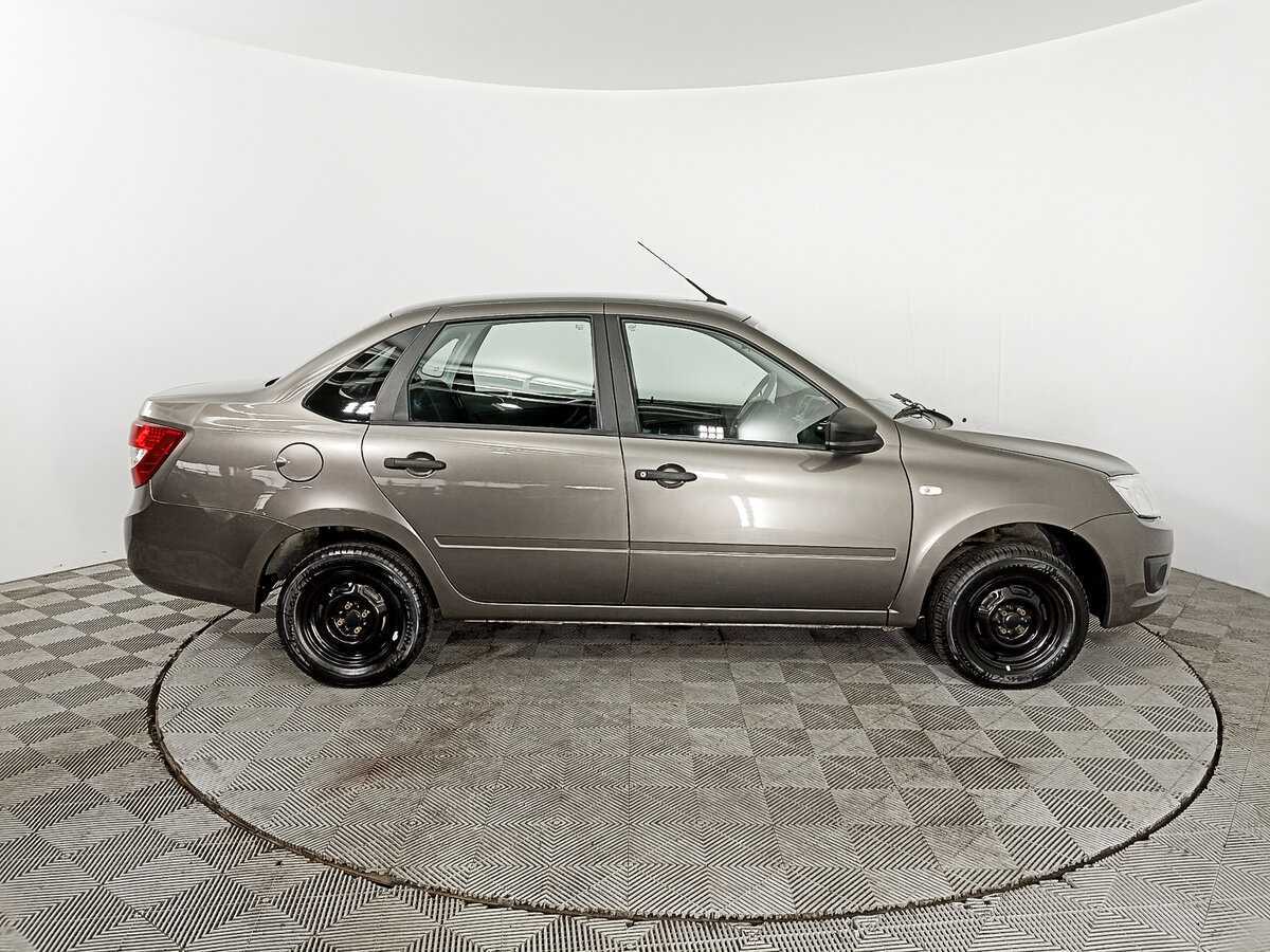 Lada (ВАЗ) Granta с пробегом — 2018 год. Фото: #3