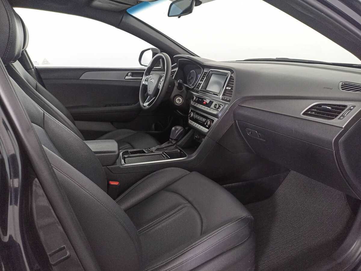 Hyundai Sonata с пробегом — 2017 год. Фото: #8