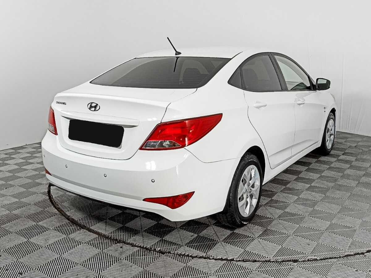 Hyundai Solaris с пробегом — 2016 год. Фото: #4