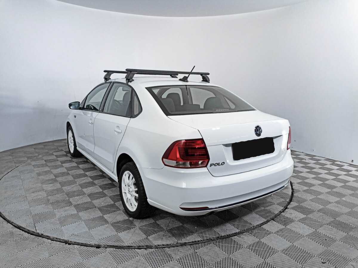 Volkswagen Polo с пробегом — 2017 год. Фото: #6
