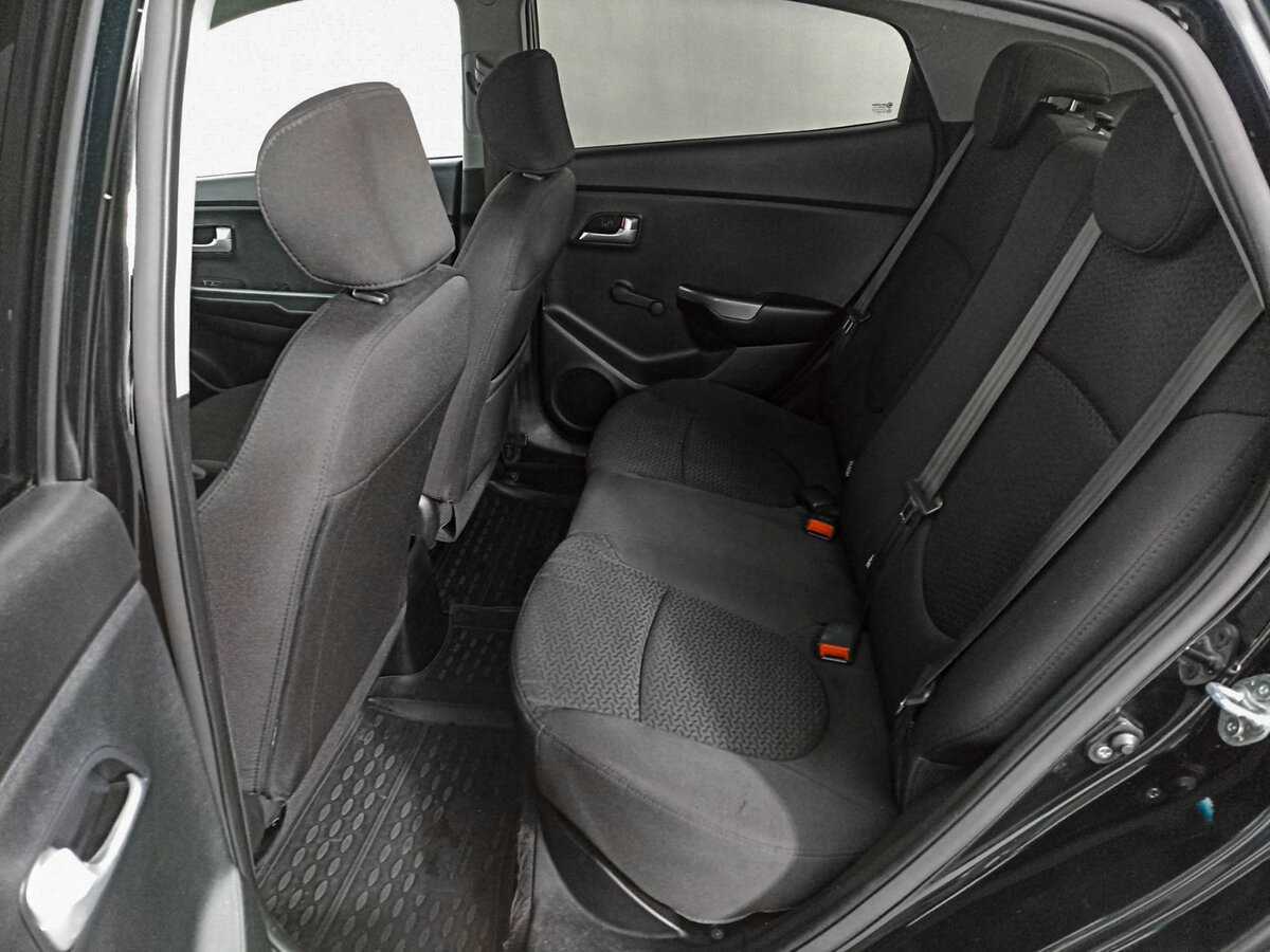 Kia Rio с пробегом — 2014 год. Фото: #9