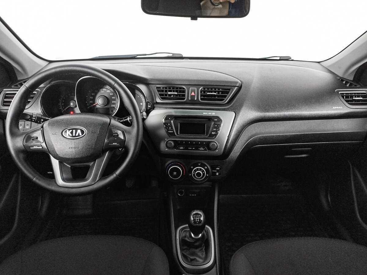 Kia Rio с пробегом — 2014 год. Фото: #11