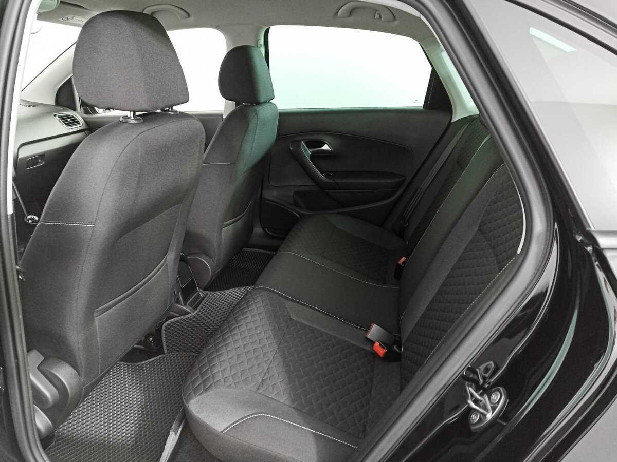 Volkswagen Polo с пробегом — 2018 год. Фото: #9