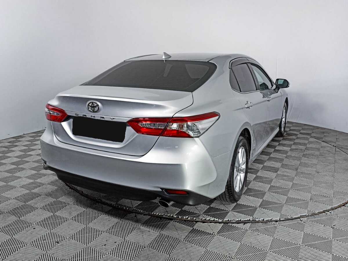 Toyota Camry с пробегом — 2019 год. Фото: #3