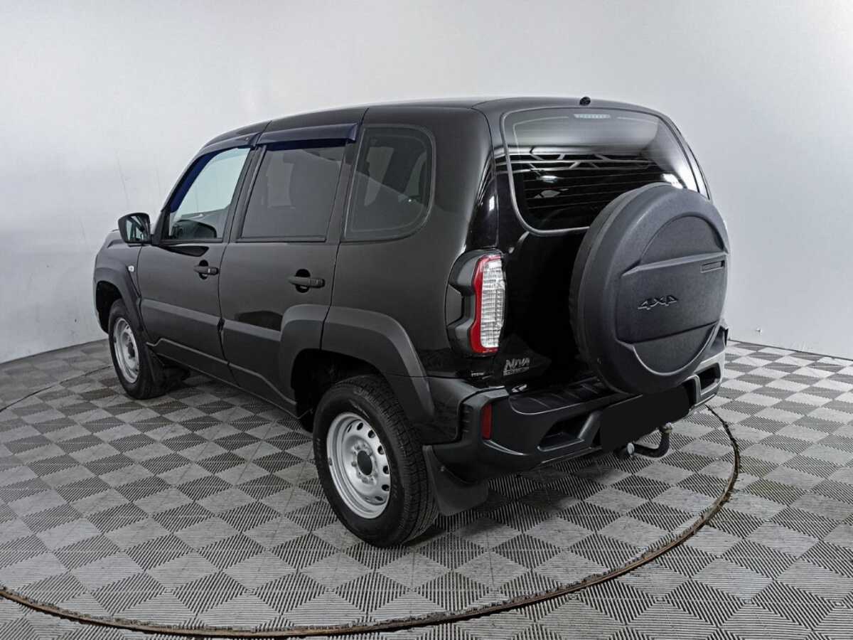 Lada (ВАЗ) Niva с пробегом — 2023 год. Фото: #6