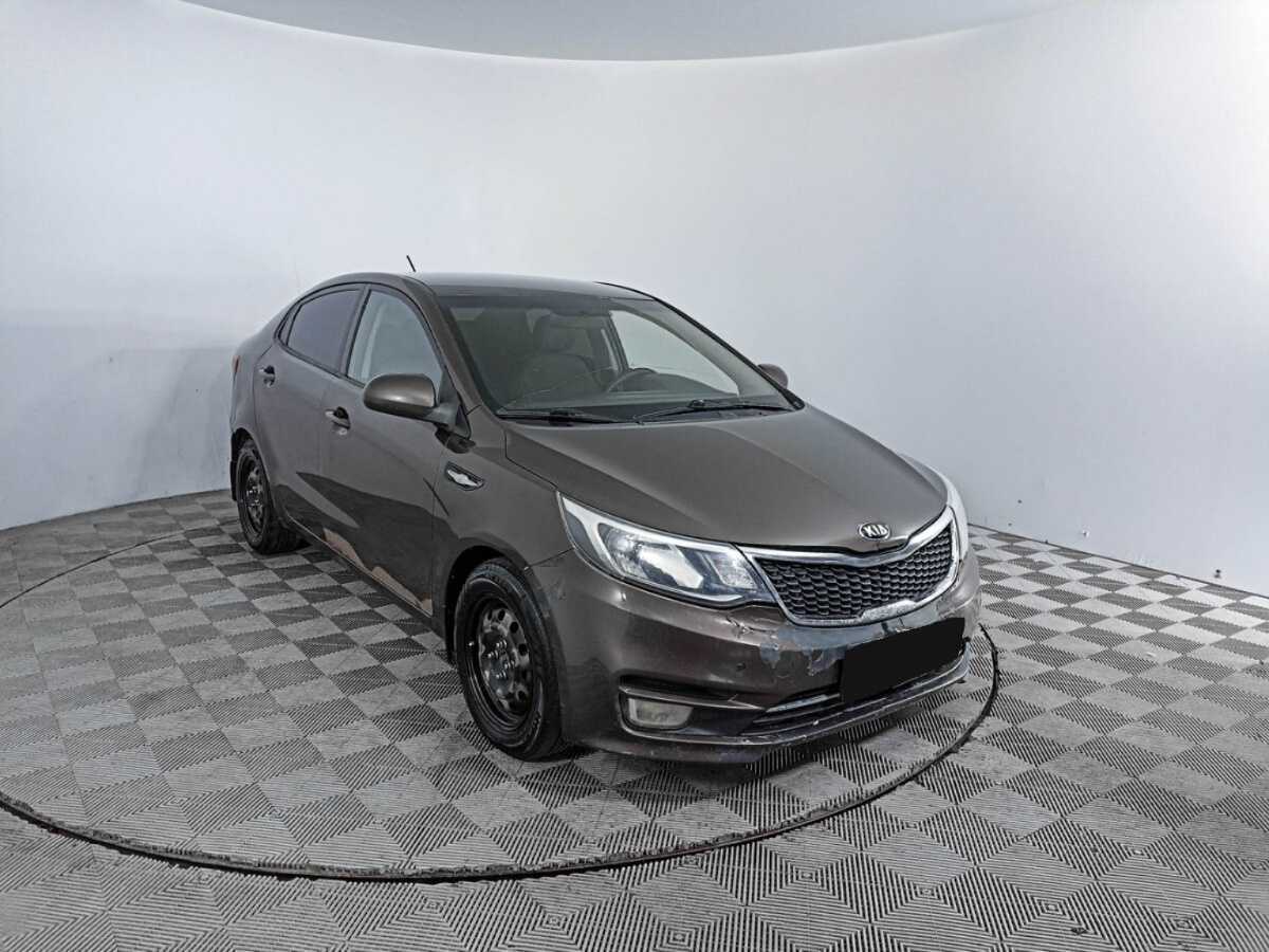 Kia Rio с пробегом — 2015 год. Фото: #2