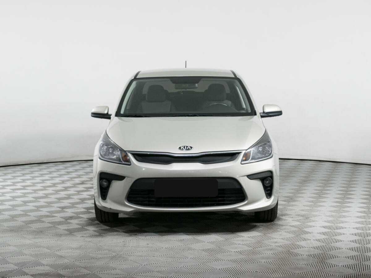 Kia Rio с пробегом — 2017 год. Фото: #1