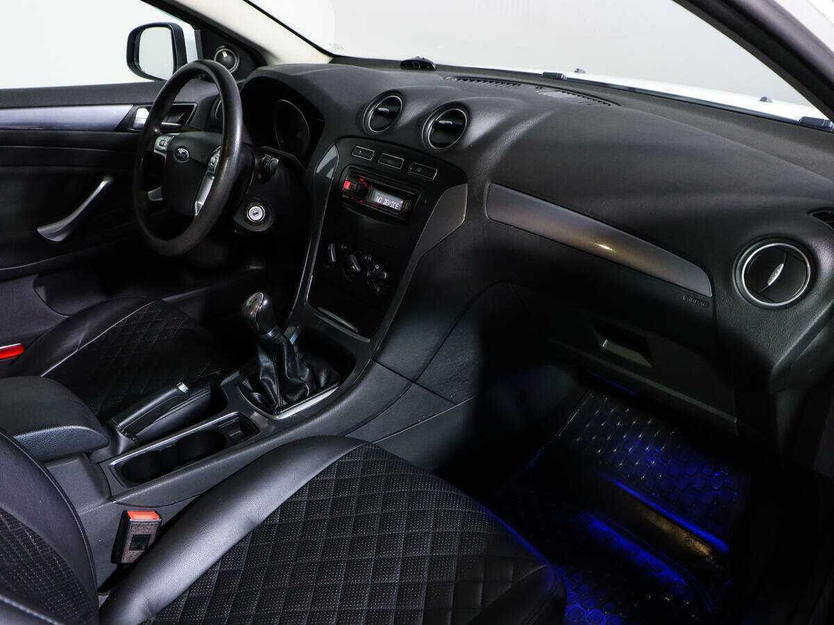 Ford Mondeo с пробегом — 2012 год. Фото: #6