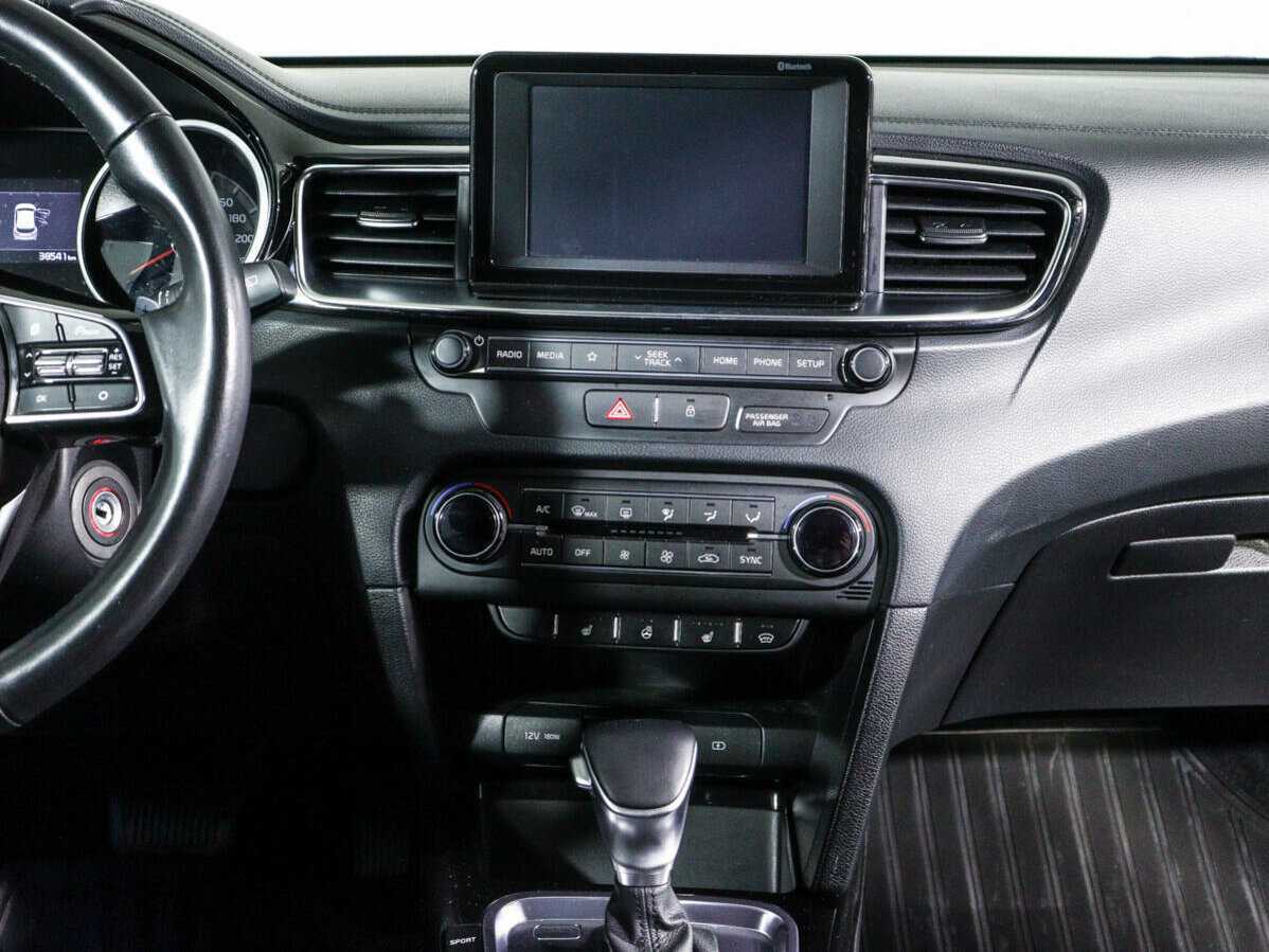 Kia Ceed с пробегом — 2018 год. Фото: #12