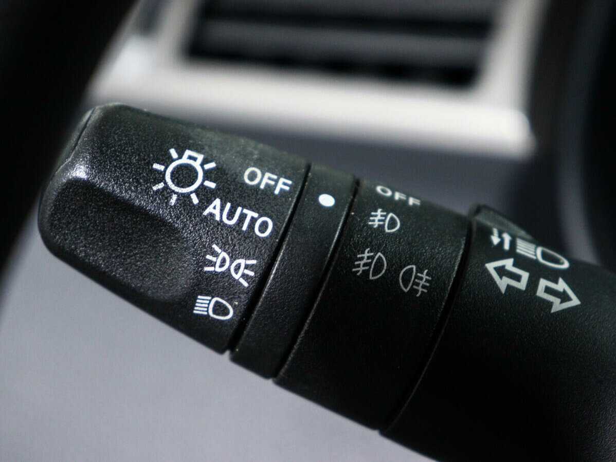 Nissan Tiida с пробегом — 2013 год. Фото: #12