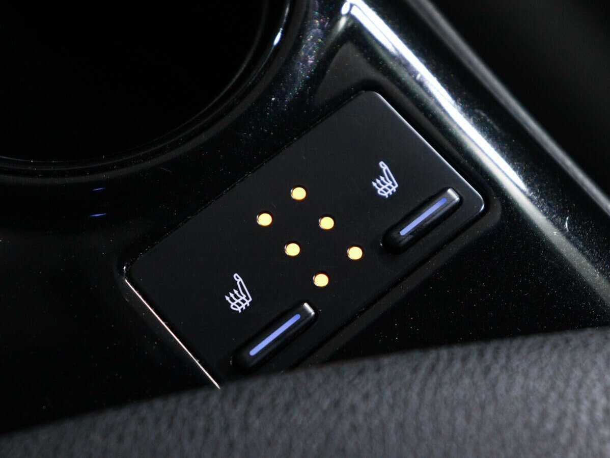 Toyota Camry с пробегом — 2020 год. Фото: #14