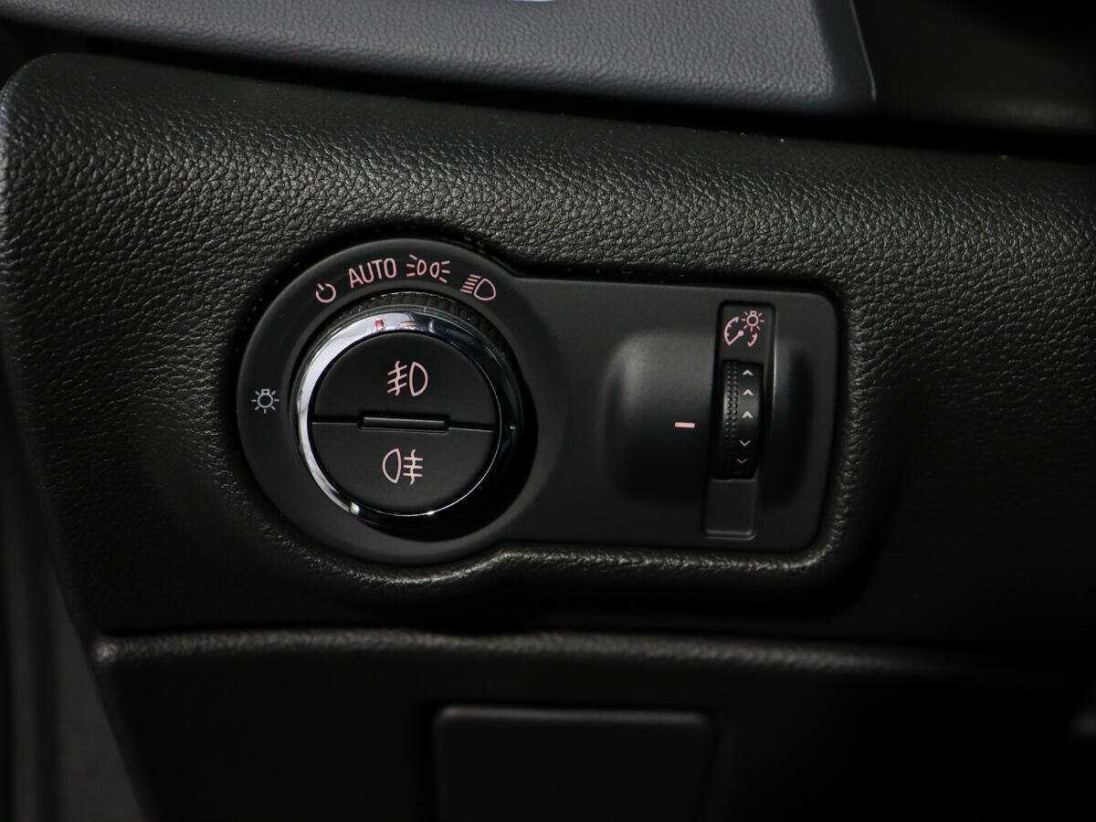 Opel Astra с пробегом — 2014 год. Фото: #14