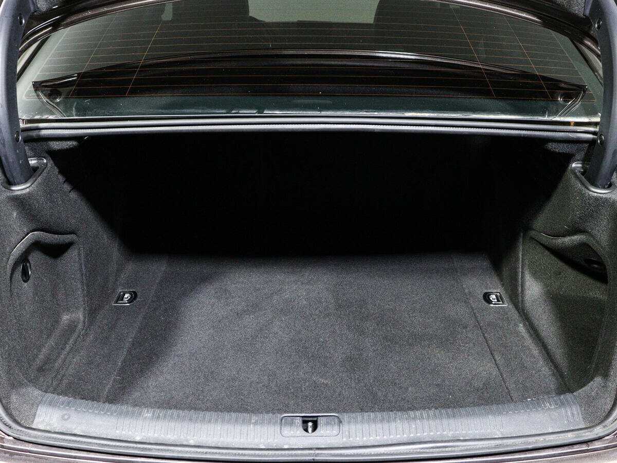 Audi A4 с пробегом — 2016 год. Фото: #17