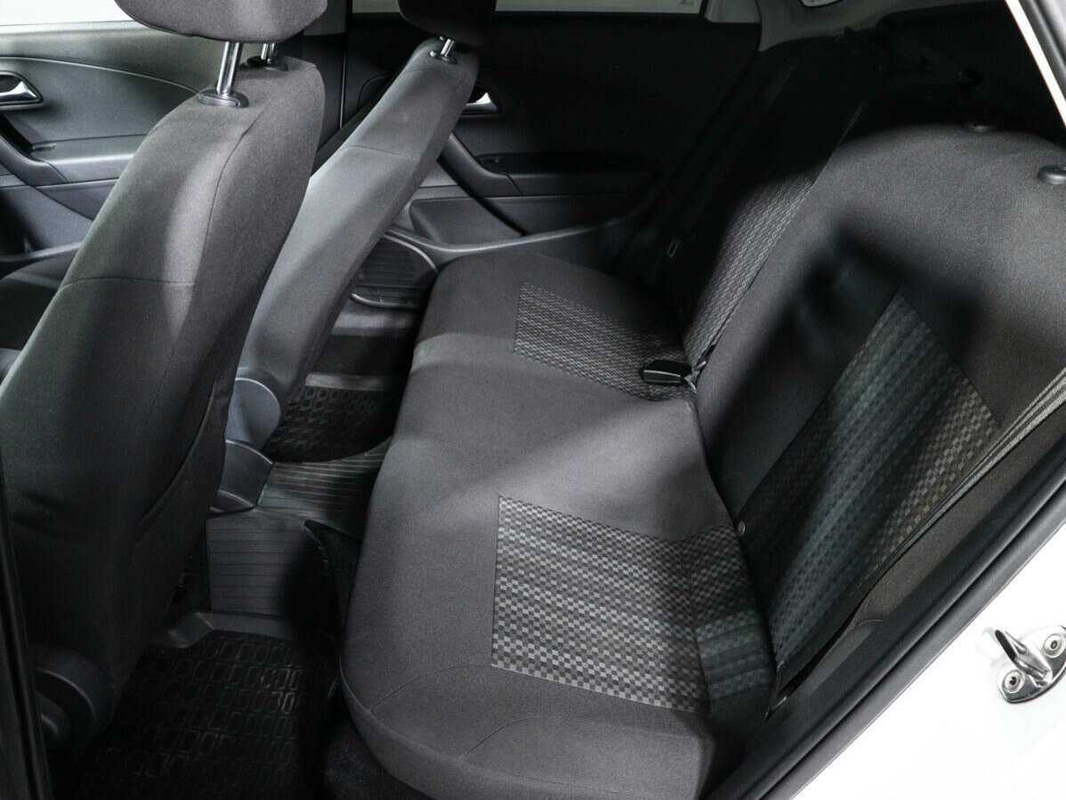 Volkswagen Polo с пробегом — 2019 год. Фото: #7