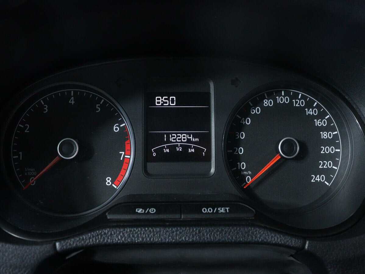 Volkswagen Polo с пробегом — 2019 год. Фото: #8