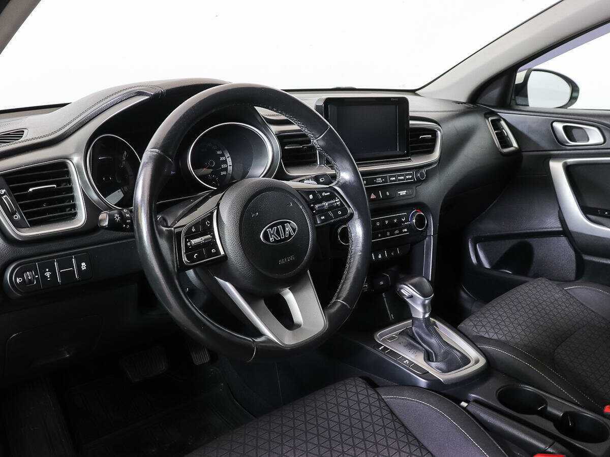 Kia Ceed с пробегом — 2019 год. Фото: #11