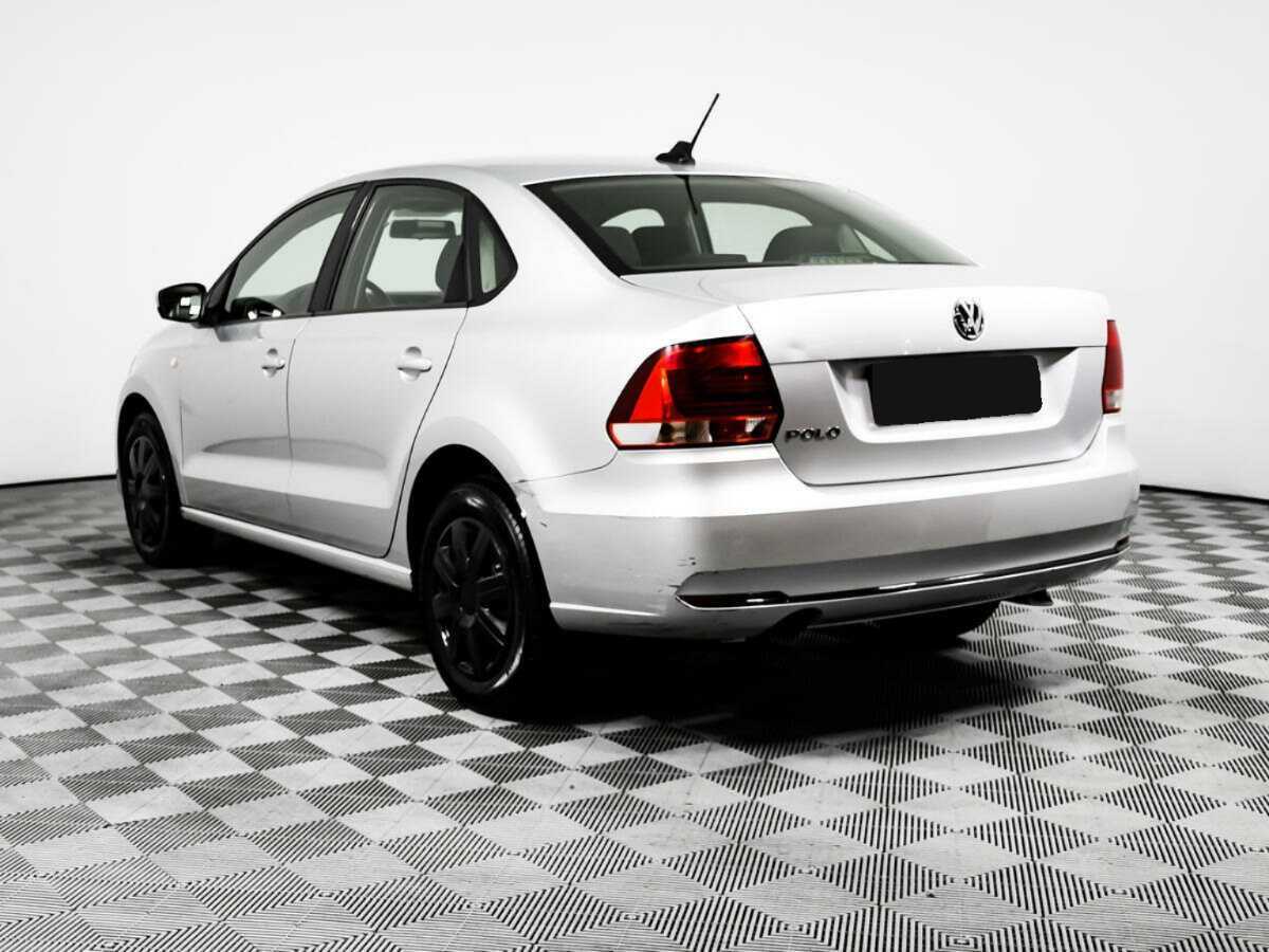 Volkswagen Polo с пробегом — 2018 год. Фото: #6