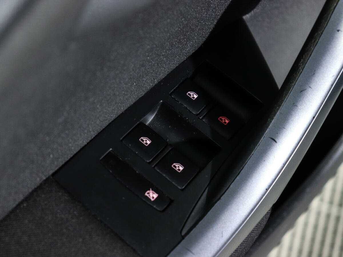 Opel Astra с пробегом — 2012 год. Фото: #13