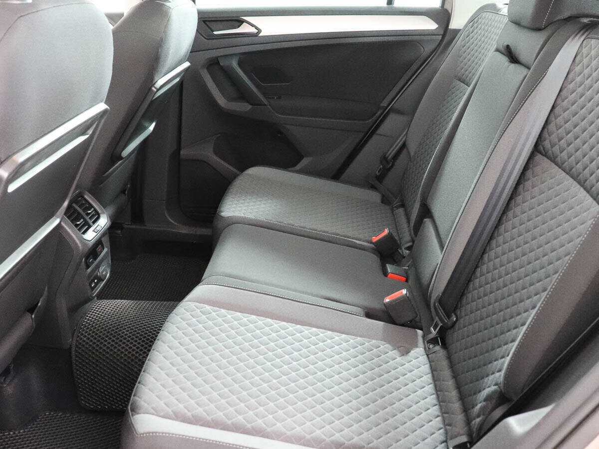 Volkswagen Tiguan с пробегом — 2018 год. Фото: #7