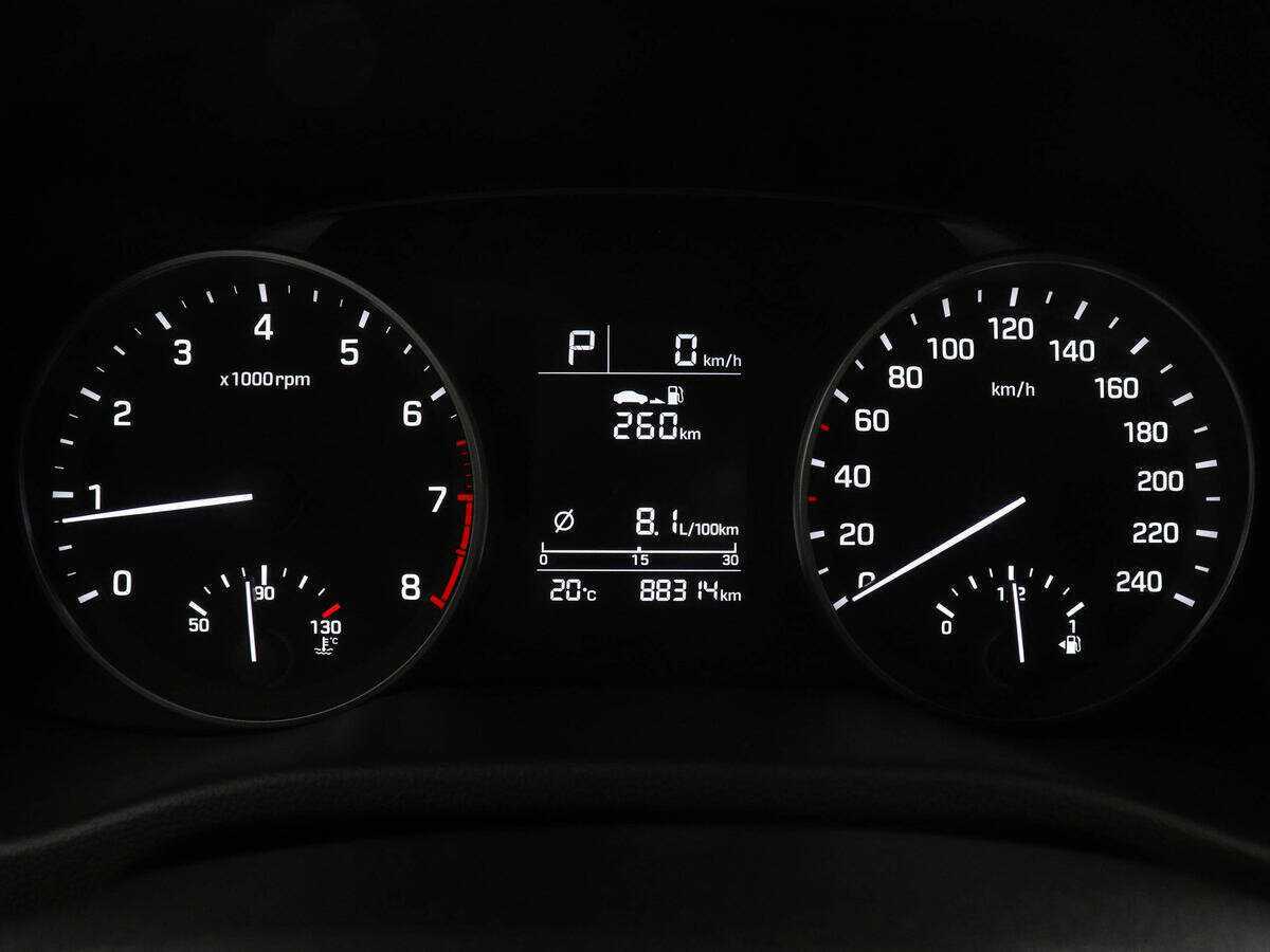 Hyundai Elantra с пробегом — 2017 год. Фото: #10