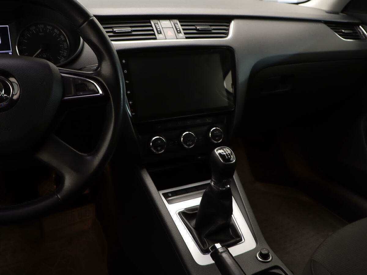 Skoda Octavia с пробегом — 2013 год. Фото: #15