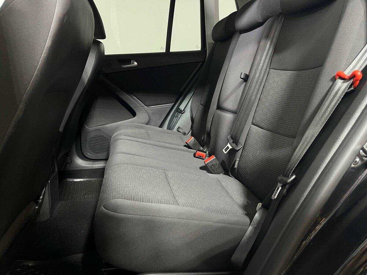 Volkswagen Tiguan с пробегом — 2014 год. Фото: #9