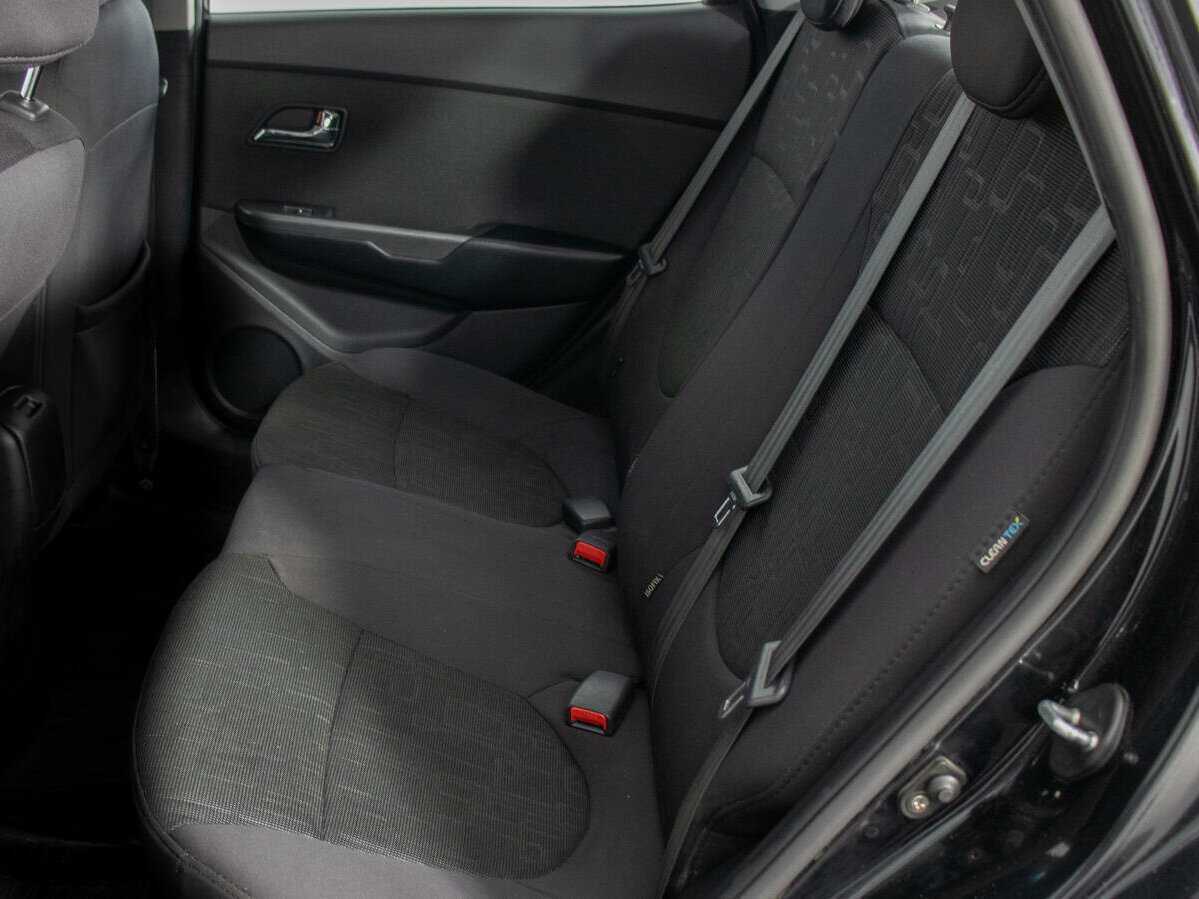 Kia Rio с пробегом — 2014 год. Фото: #10