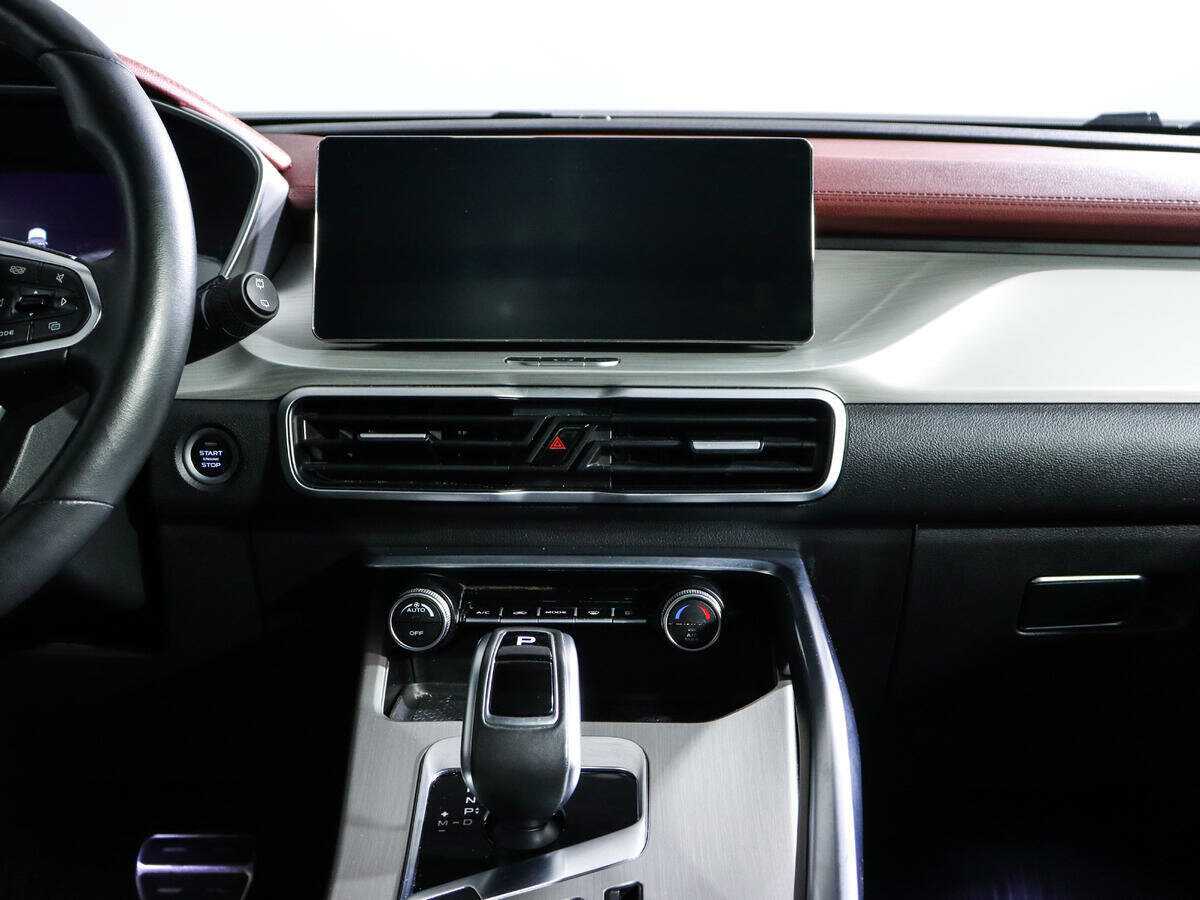 Geely Coolray с пробегом — 2021 год. Фото: #10