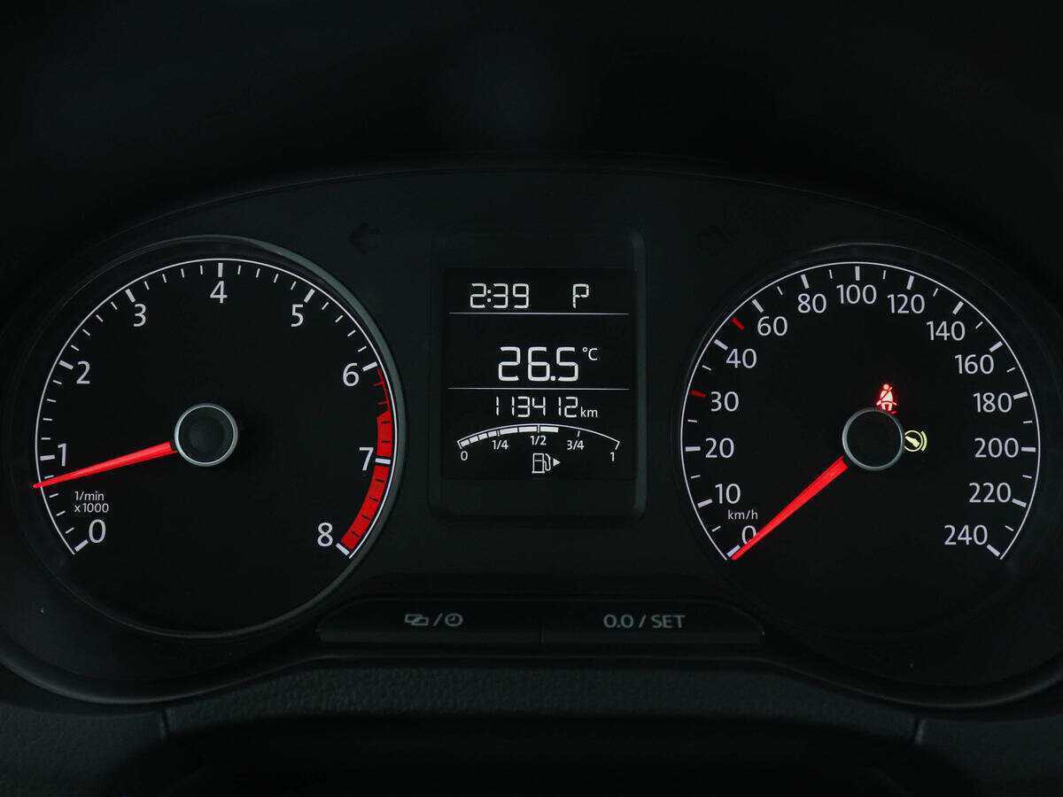 Volkswagen Polo с пробегом — 2017 год. Фото: #6