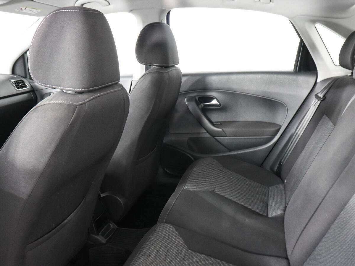 Volkswagen Polo с пробегом — 2017 год. Фото: #7