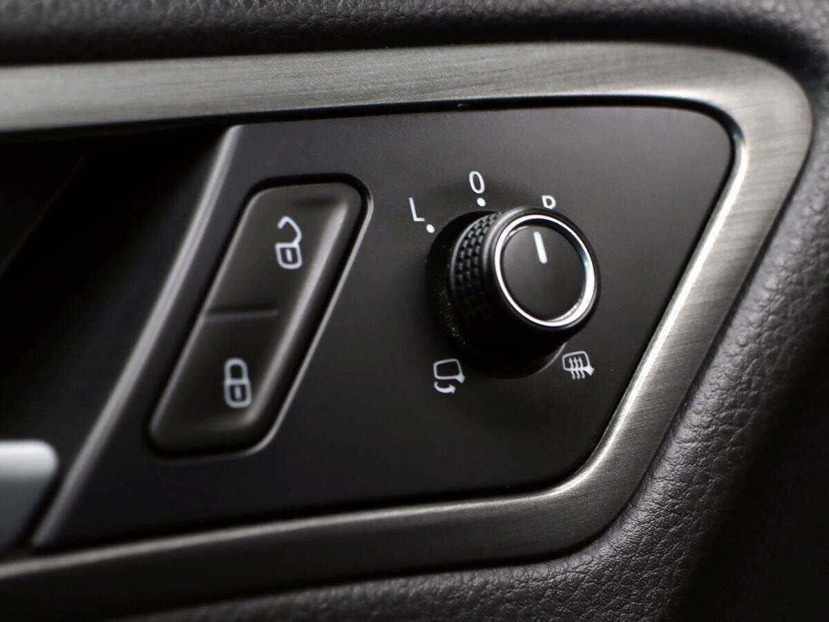 Volkswagen Golf с пробегом — 2013 год. Фото: #12