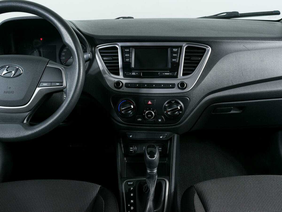 Hyundai Solaris с пробегом — 2019 год. Фото: #7