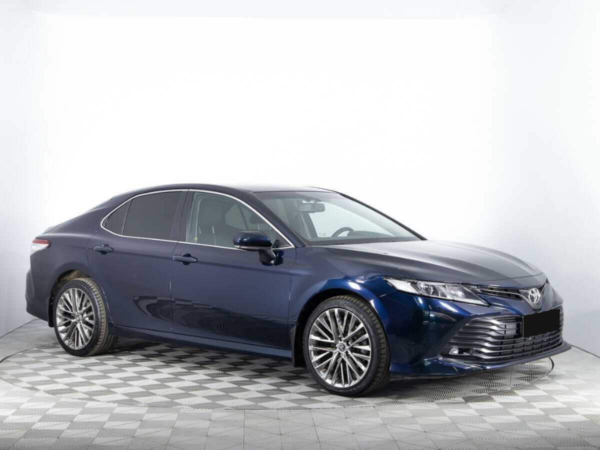 Toyota Camry с пробегом — 2018 год. Фото: #2