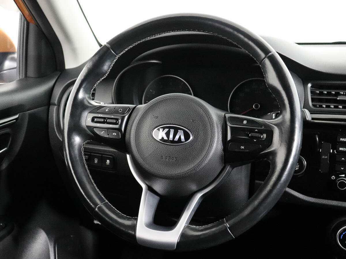 Kia Rio с пробегом — 2017 год. Фото: #12