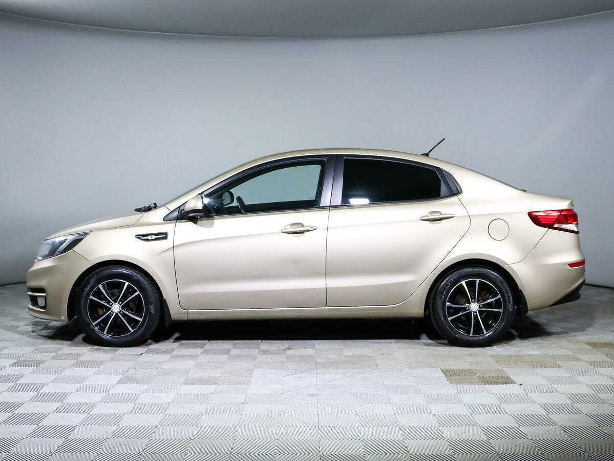 Kia Rio с пробегом — 2015 год. Фото: #7