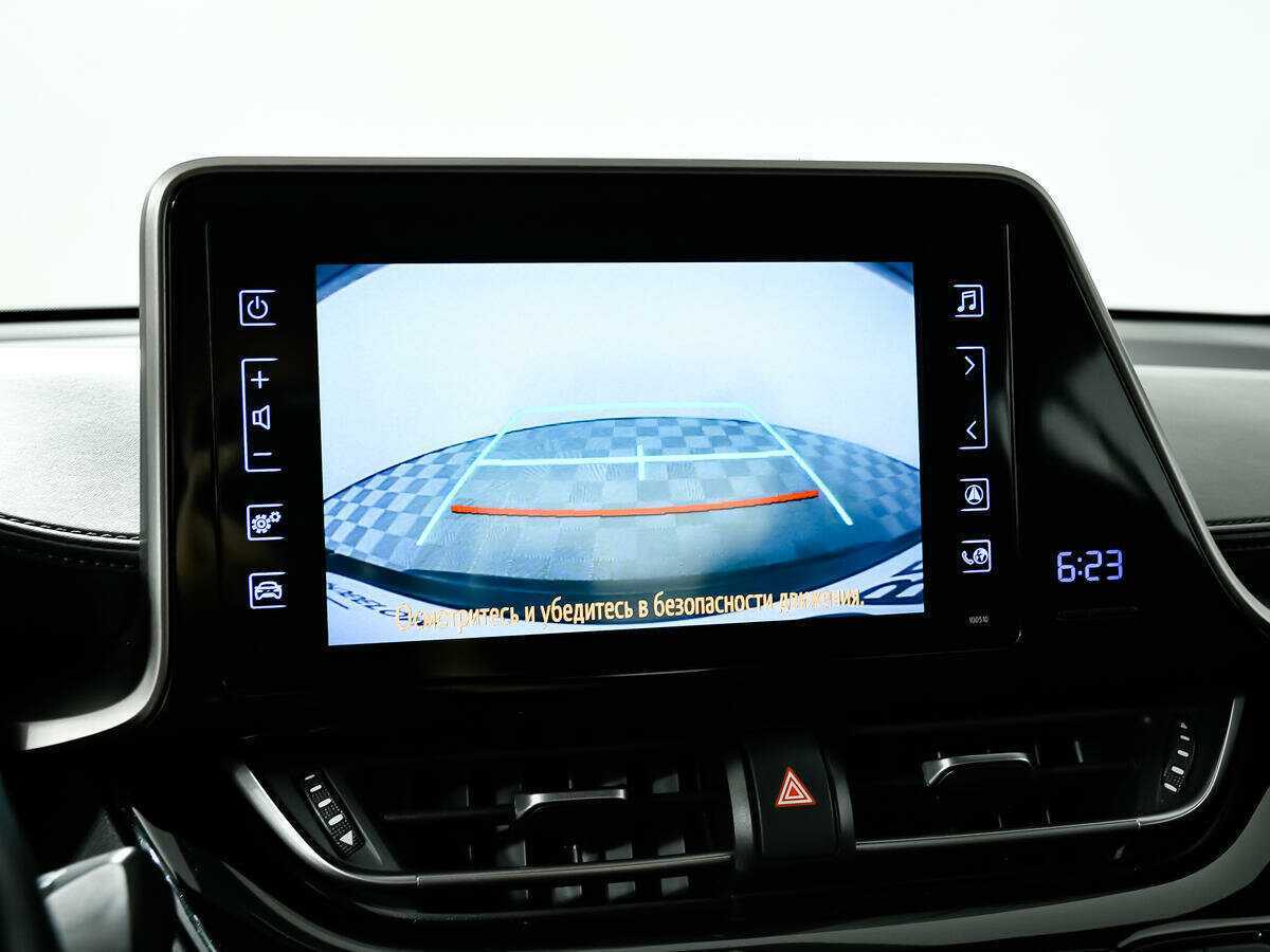 Toyota C-HR с пробегом — 2018 год. Фото: #14