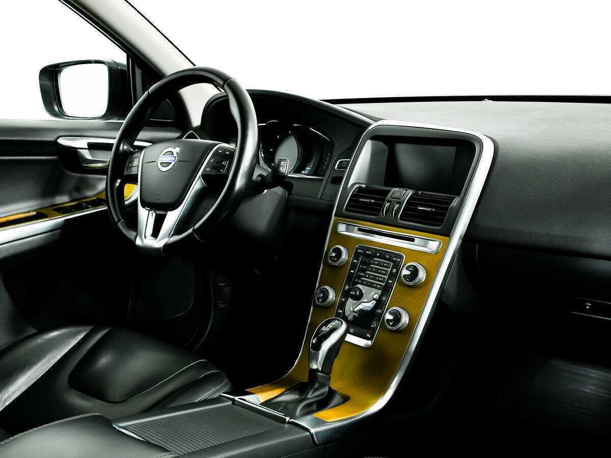 Volvo XC60 с пробегом — 2016 год. Фото: #6