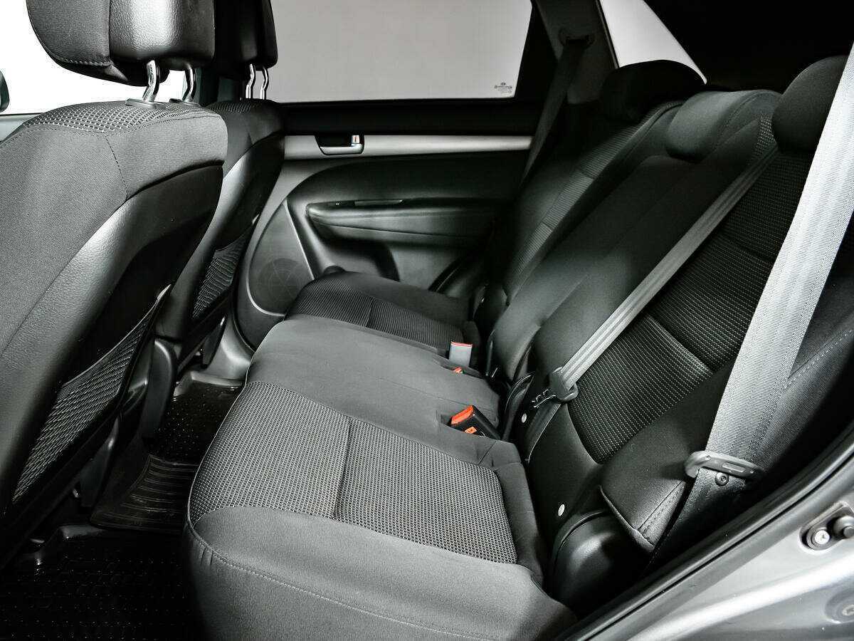 Kia Sorento с пробегом — 2014 год. Фото: #9