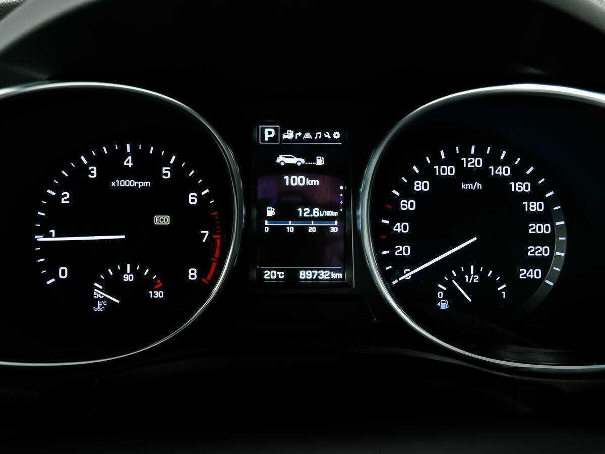 Hyundai Santa Fe с пробегом — 2016 год. Фото: #7