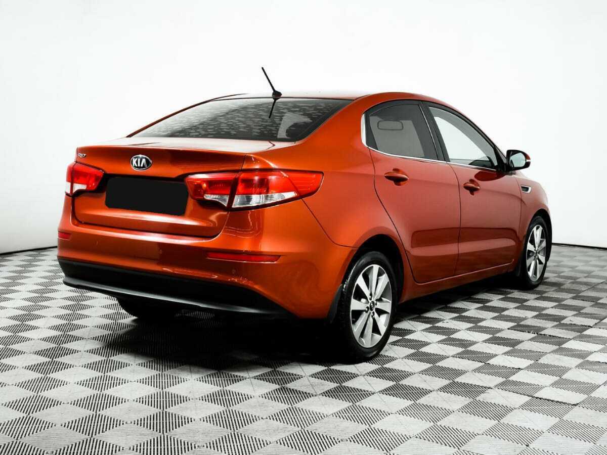 Kia Rio с пробегом — 2015 год. Фото: #3